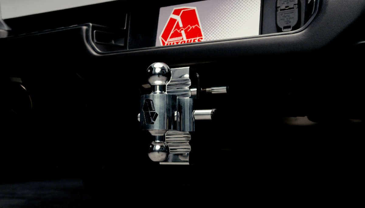 Standard Andersen Hitches Rapid Hitch On Back of Truck.