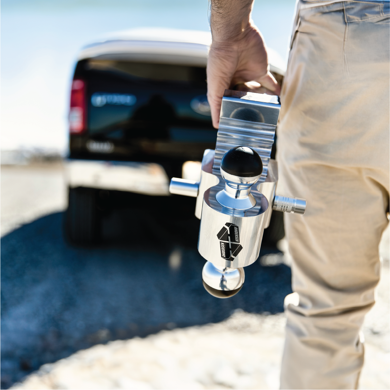 Greaseless Rapid Hitch