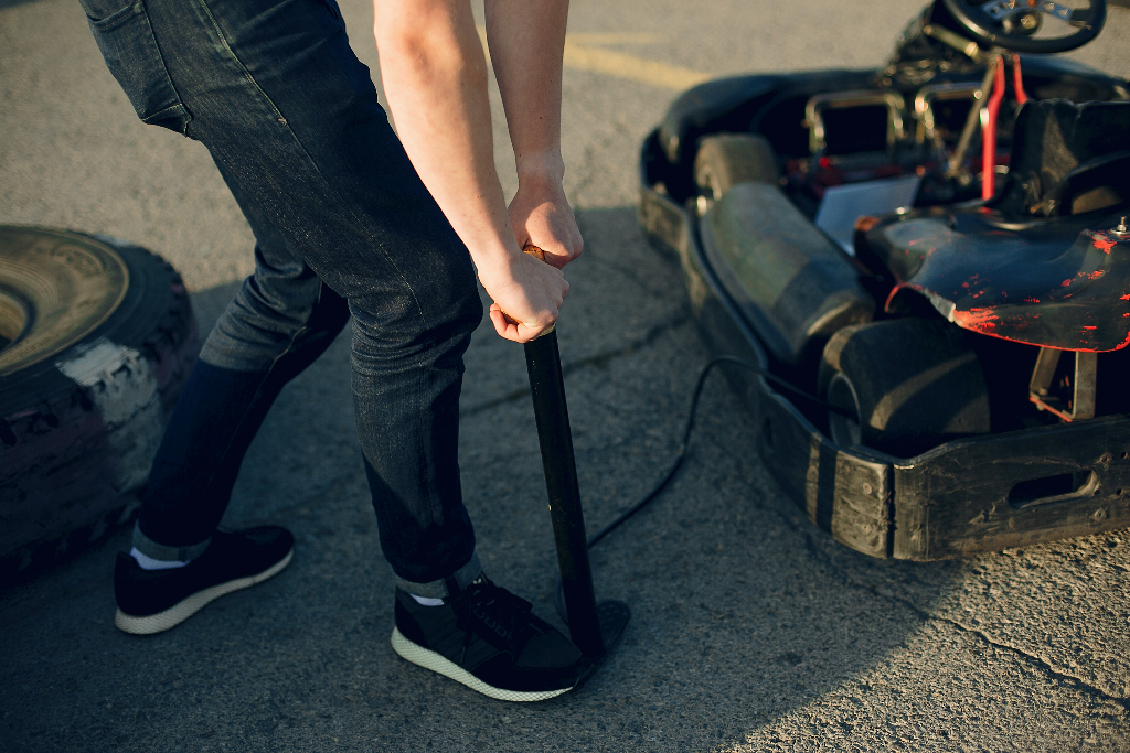 unhook a trailer hitch